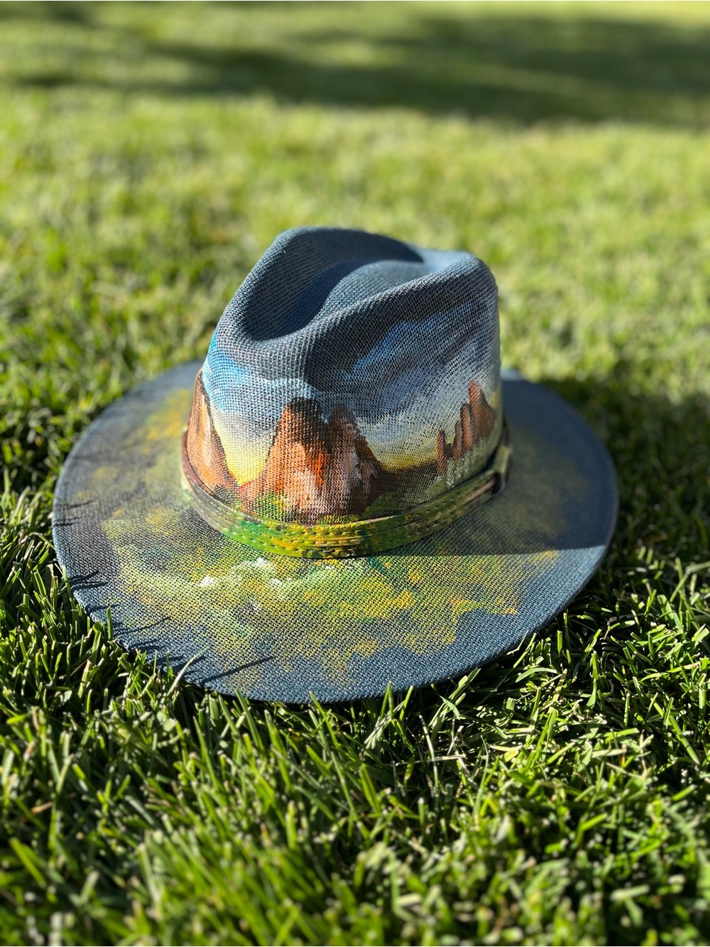 Hand-Painted Garden of the Gods Wide Brim Fedora Hat in Blue and Green